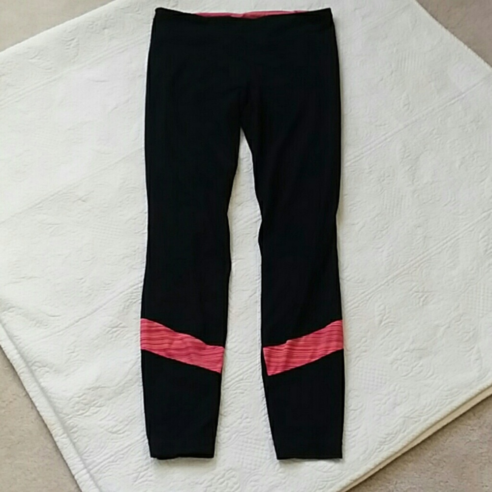 UNDER ARMOUR Spandex Workout Leggings